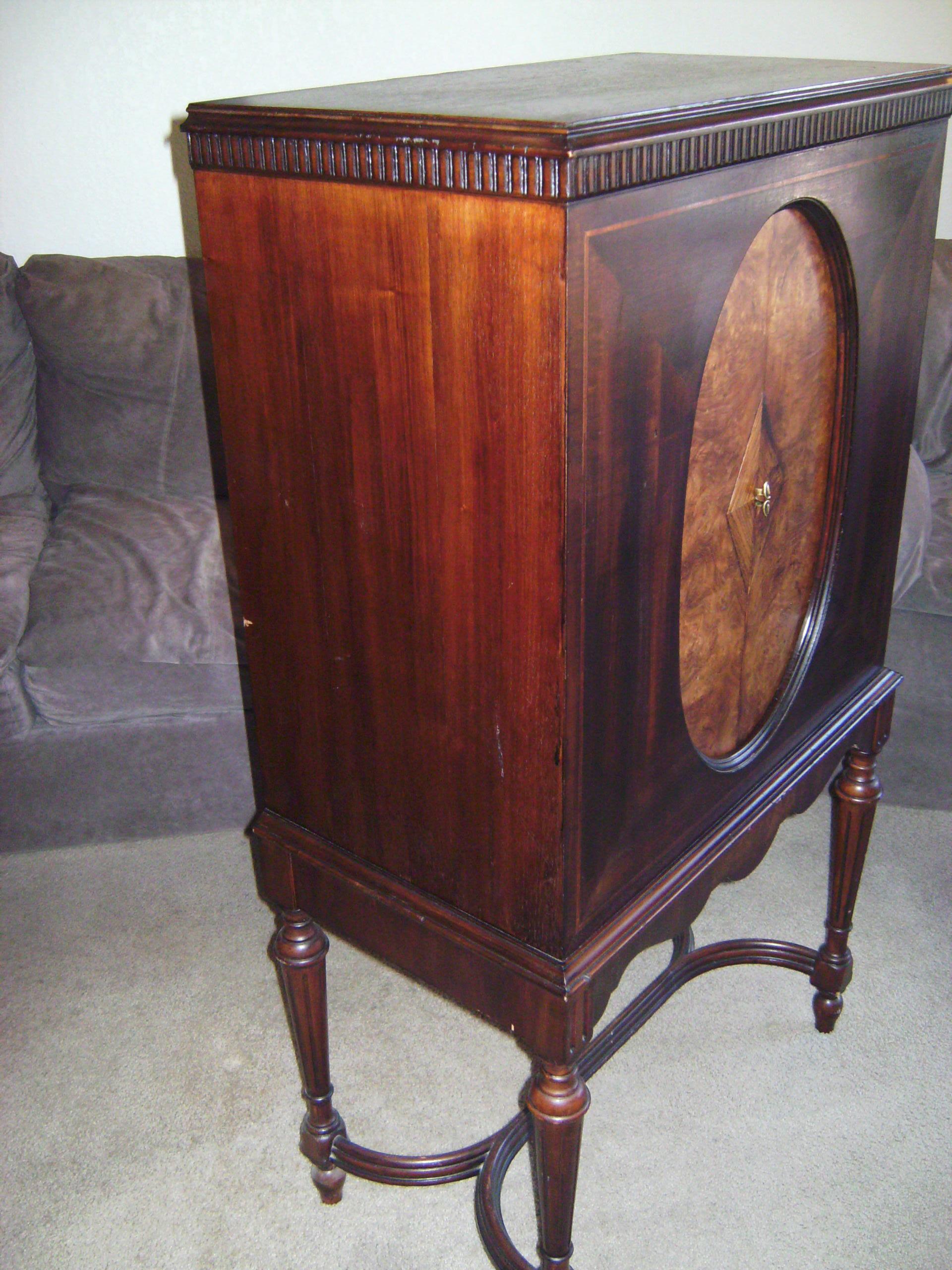 Antique Radio w/Burl Maple Sliding Doors InstAppraisal